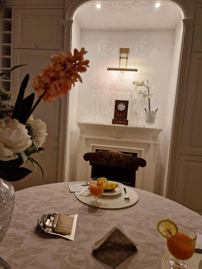 Luxury Living Kopernik Apartment Varşovia Exterior foto