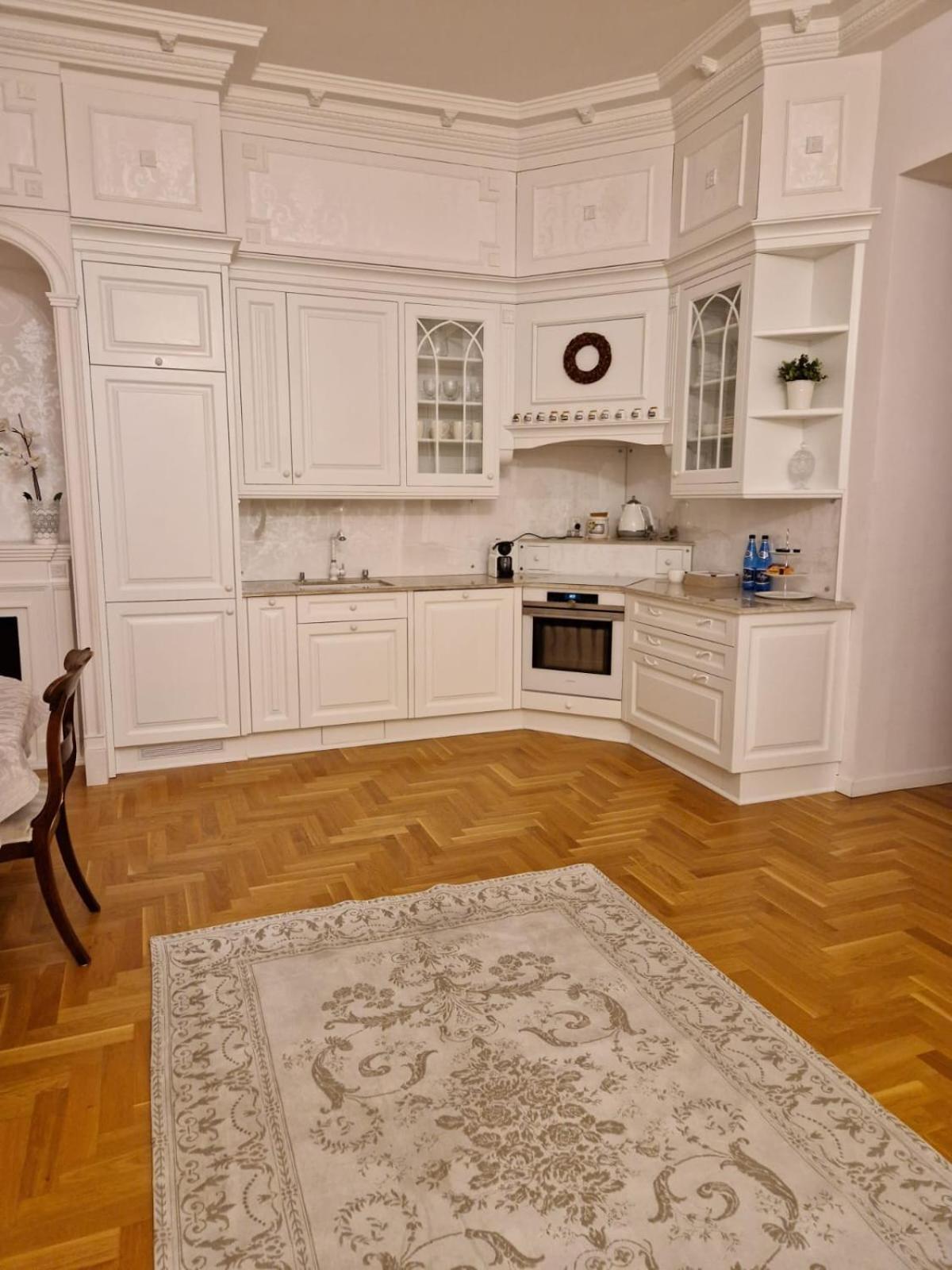 Luxury Living Kopernik Apartment Varşovia Exterior foto